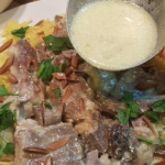 Teringin Nak Rasa Hidangan Negara Jordan? Jom Cuba Resepi Nasi Berkuah ‘Mansaf’ Ini!