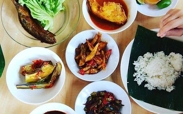 5 Restoran Nasi Padang Yang Famous Dengan Pelbagai Jenis Lauk Di KL
