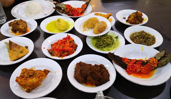 5 Restoran Nasi Padang Yang Famous Dengan Pelbagai Jenis Lauk Di KL