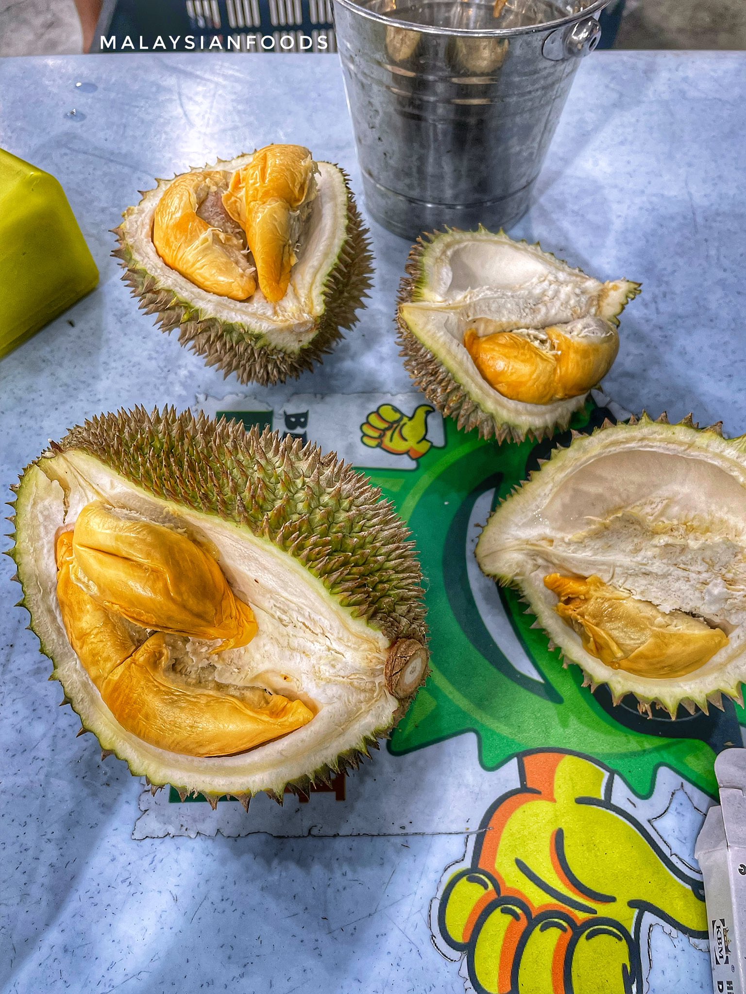 Musim Durian Telah Tiba! Jom Kita Serbu Kedai Yang Jual Durian Pelbagai Gred Confirm Sedap