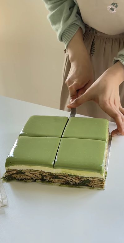 kek batik matcha