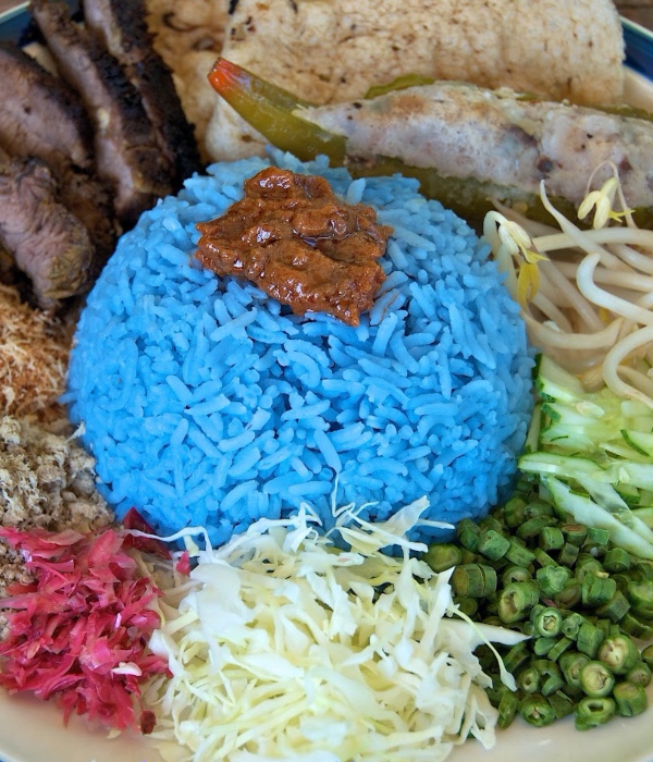 nasi kerabu bunga telang