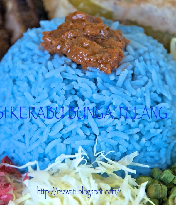 nasi kerabu bunga telang