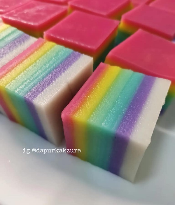 kuih lapis pelangi