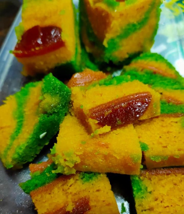 kek lapis asam manis