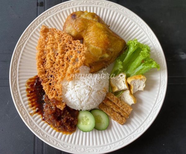 nasi ayam penyet