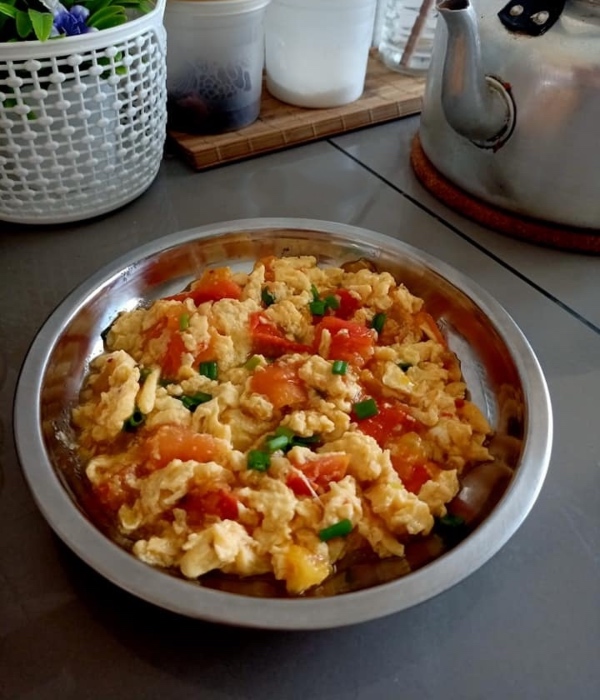 telur masak tomato