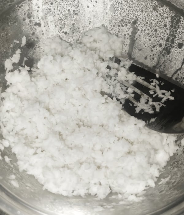 kelapa parut kering