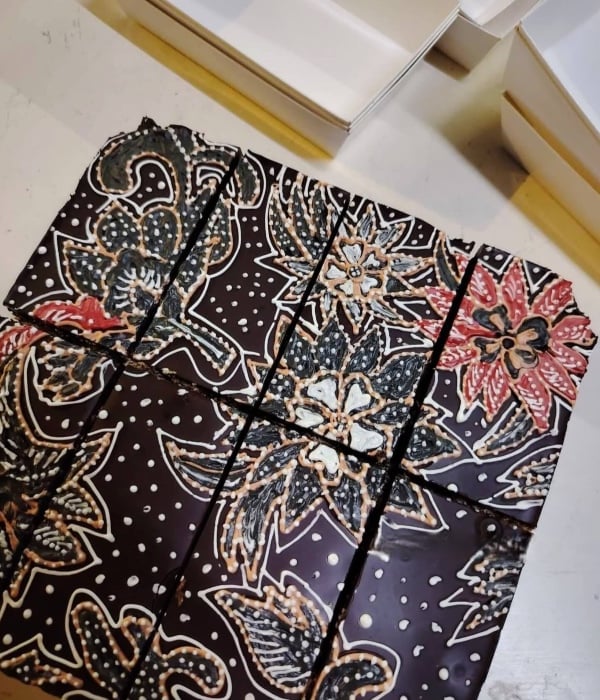 kek batik khairul aming