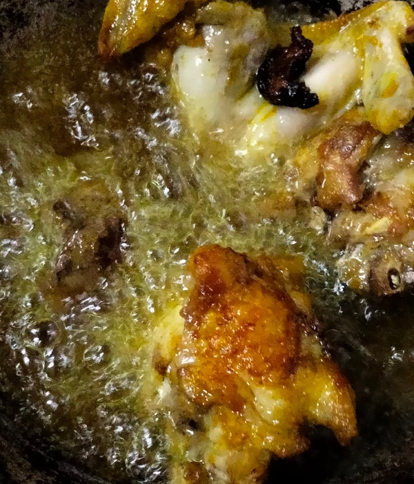 minyak berbuih semasa menggoreng