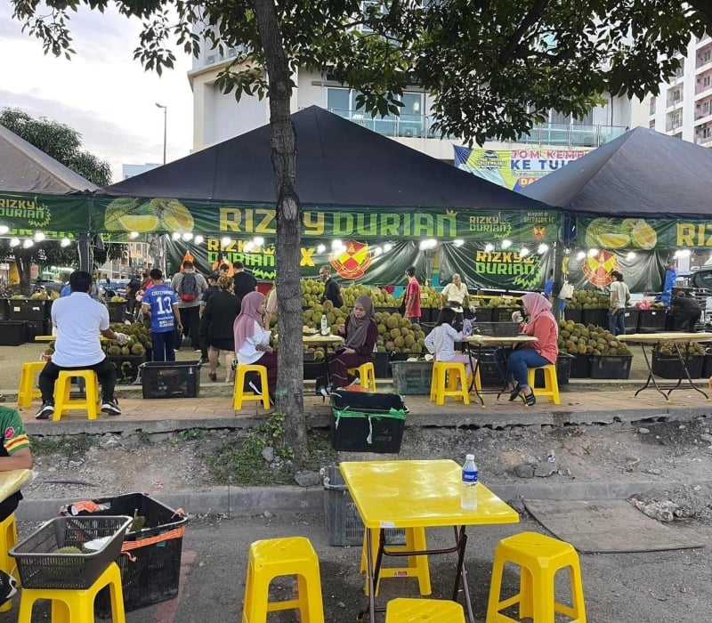 port makan durian kl