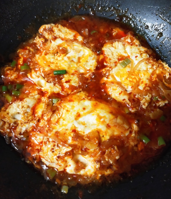 telur pecah sambal