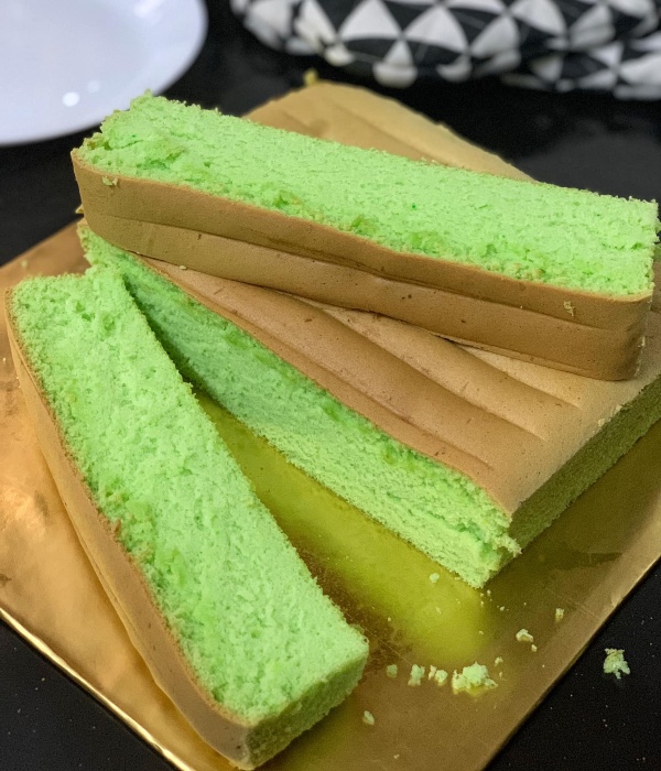 kek santan pandan