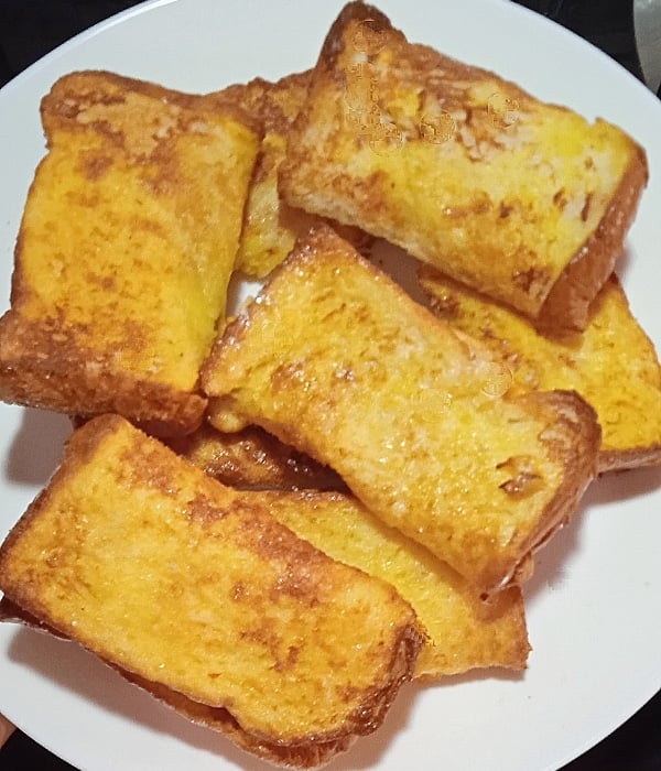 roti sardin celup telur
