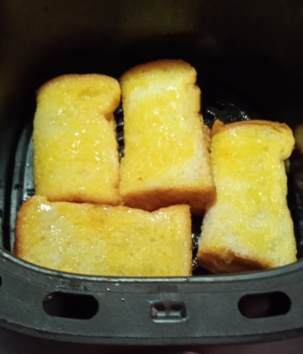 roti sardin celup telur