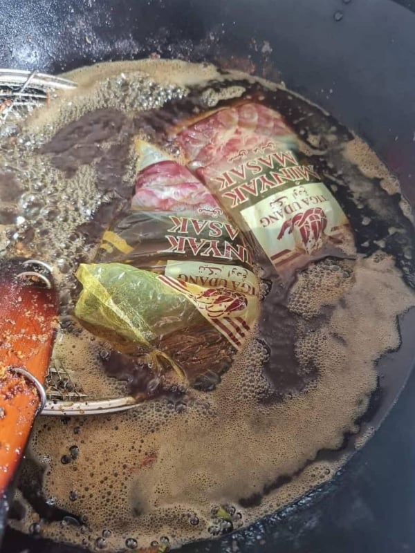 goreng guna plastik