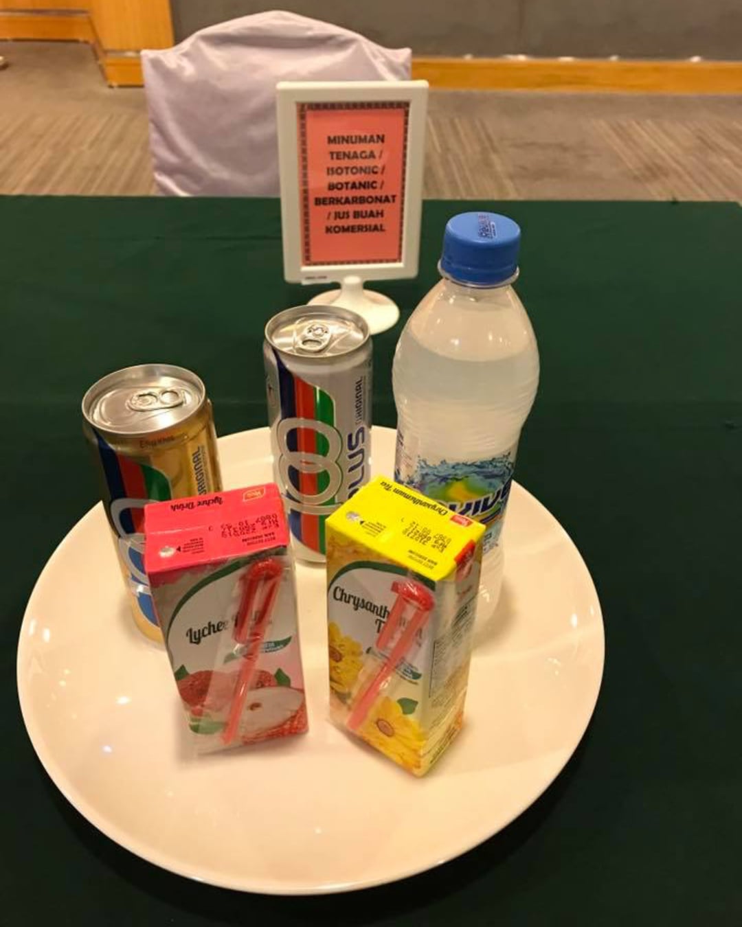 makanan kantin sekolah