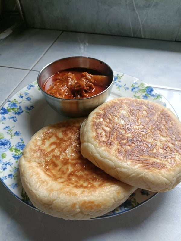 roti naan cheese