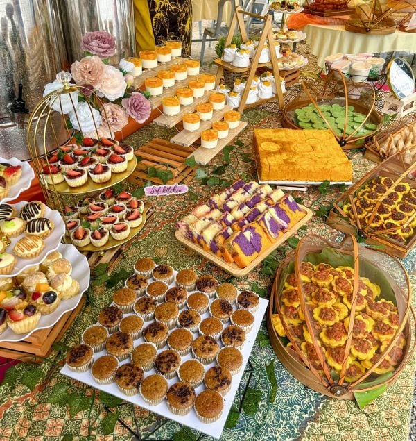 dessert table