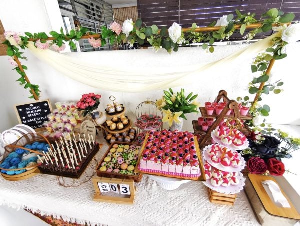 dessert table