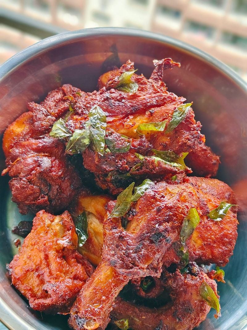ayam goreng daun kari