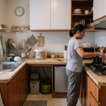 Dapur Kecil Tapi Barang Macam Kedai Runcit? Potong Bawang Pun Sempit, Ini 5 ‘Penyelamat’ Wajib Ada!