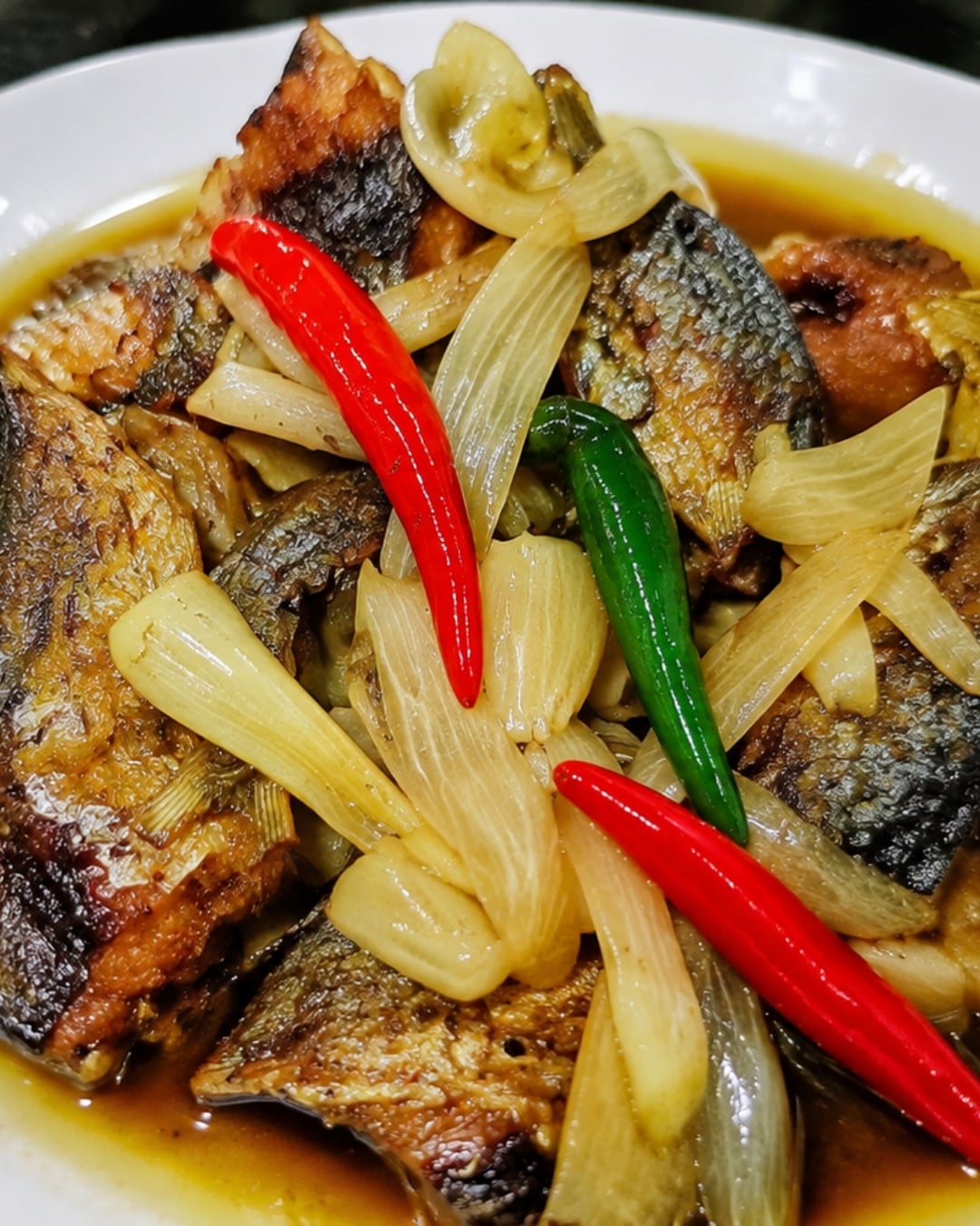 ikan goreng masak asam