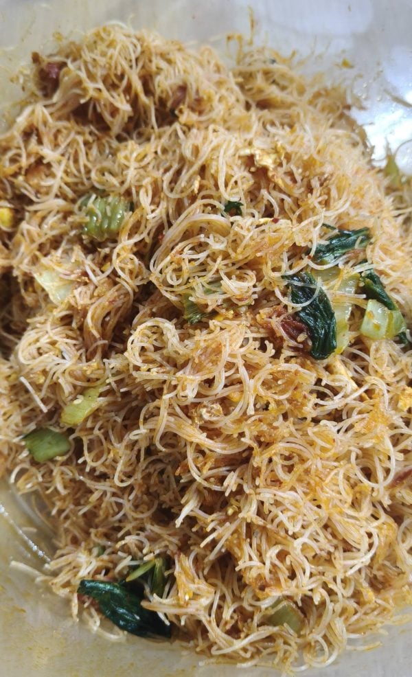 mihun goreng ikan bilis