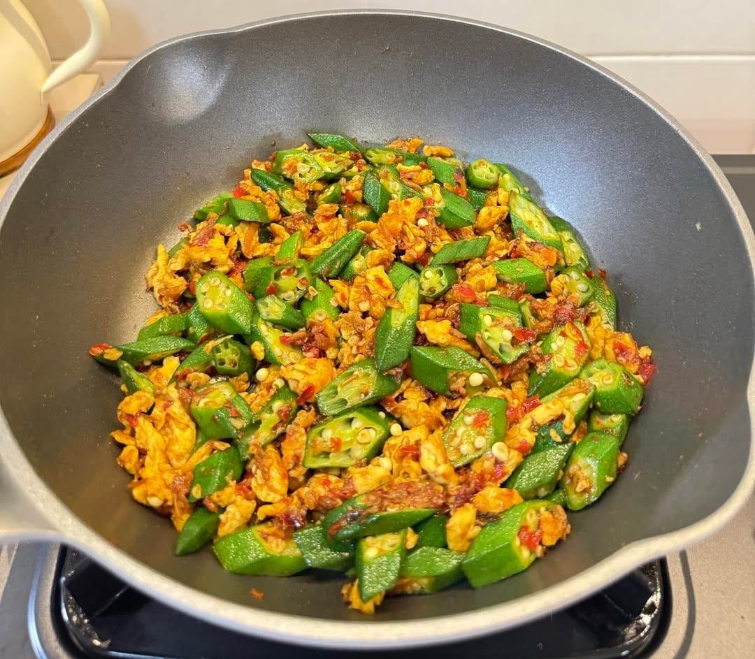 bendi goreng berlada telur